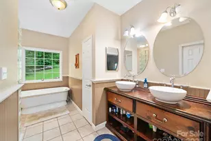 2216 Beans Creek Rd, Bakersville, NC 28705 - Photo 17