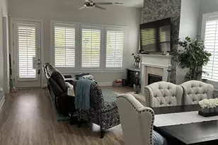 12417 Old Iron Ln, Charlotte, NC 28215 - Photo 11