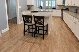 12417 Old Iron Ln, Charlotte, NC 28215 - Photo 5