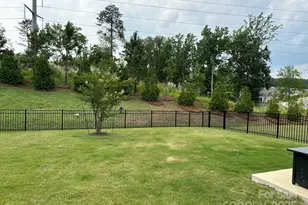 12417 Old Iron Ln, Charlotte, NC 28215 - Photo 35