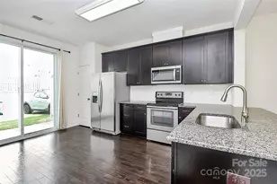 2564 Tranquil Oak Pl, Charlotte, NC 28206 - Photo 13