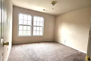 1162 Plaza Walk Dr, Charlotte, NC 28215 - Photo 11