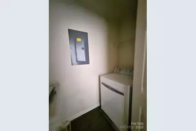 1162 Plaza Walk Drive, Charlotte, NC 28215 - Photo 7