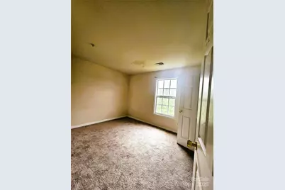 1162 Plaza Walk Drive, Charlotte, NC 28215 - Photo 3