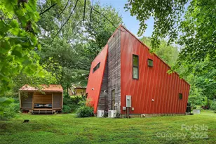 450 Lakey Gap Rd, Black Mountain, NC 28711 - Photo 1