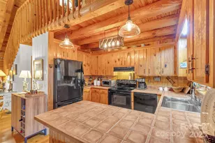 926 White Oak Mountain Rd, Columbus, NC 28722 - Photo 9