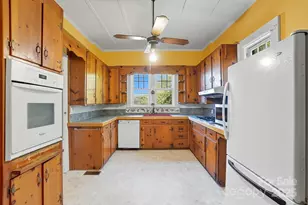 213 Brent St, Wadesboro, NC 28170 - Photo 21