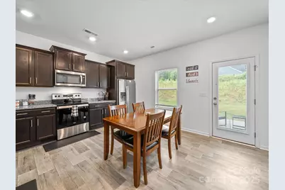 1004 Davis Hills Drive, Dallas, NC 28034 - Photo 3