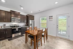 1004 Davis Hls Dr, Dallas, NC 28034 - Photo 3