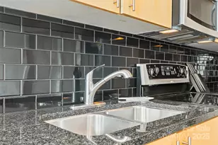 210 N Church St, Charlotte, NC 28202 - Photo 21