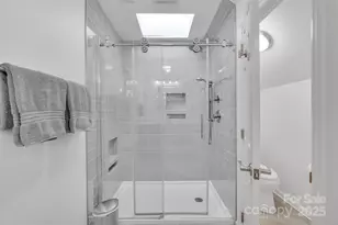 1330 Burtonwood Cir, Charlotte, NC 28212 - Photo 21