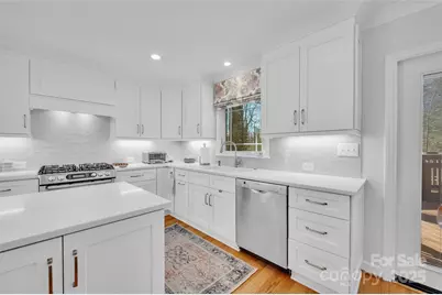 1330 Burtonwood Circle, Charlotte, NC 28212 - Photo 5
