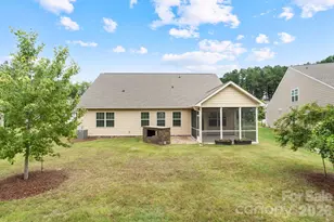 360 Picasso Trl, Mount Holly, NC 28120 - Photo 7