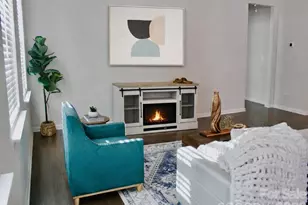 360 Picasso Trl, Mount Holly, NC 28120 - Photo 3