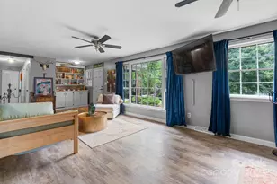 3843 22nd St NE, Hickory, NC 28601 - Photo 3