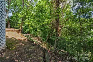 15618 Eagleview Dr, Charlotte, NC 28278 - Photo 19