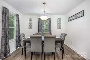 415 Pinecroft Ln, Spencer, NC 28159 - Photo 3