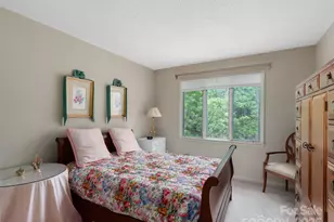 514 Crowfields Ln, Asheville, NC 28803 - Photo 17