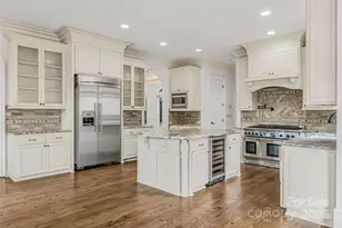 612 Beauhaven Ln, Waxhaw, NC 28173 - Photo 9