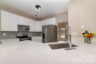 12538 Cardinal Woods Dr, Pineville, NC 28134 - Photo 11