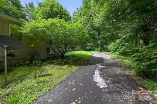 1044 Bumgarner Cemetery Rd, Whittier, NC 28789 - Photo 23