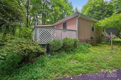 1044 Bumgarner Cemetery Road, Whittier, NC 28789 - Photo 3