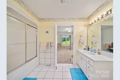 124 W Dogwood Circle, Burnsville, NC 28714 - Photo 19