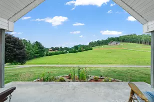 124 W Dogwood Cir, Burnsville, NC 28714 - Photo 7