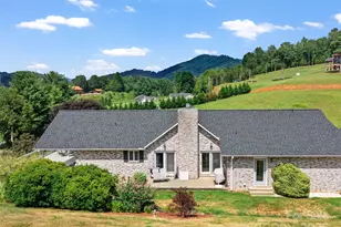 124 W Dogwood Cir, Burnsville, NC 28714 - Photo 5