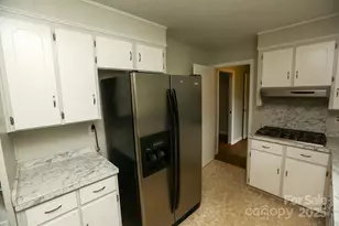 101 Hemlock Dr, Salisbury, NC 28147 - Photo 9