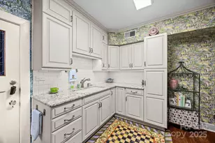 185 Macon Ave, Asheville, NC 28804 - Photo 17