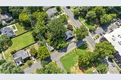 2201 Commonwealth Avenue, Charlotte, NC 28205 - Photo 5