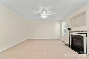 1043 Boxelder Ln, Charlotte, NC 28262 - Photo 3