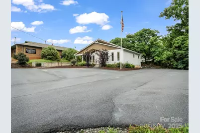 147 E Court Street, Rutherfordton, NC 28139 - Photo 3