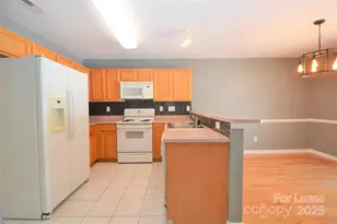 224 Edinburgh Ct, Mount Holly, NC 28120 - Photo 7