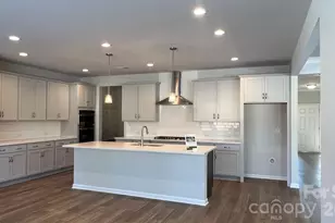 102 Oakham Pl, Mooresville, NC 28115 - Photo 3