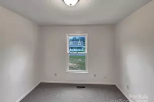 4609 Cottonwood Ln, Gastonia, NC 28052 - Photo 5