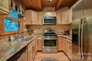48 Buck Ridge Rd, Fairview, NC 28730 - Photo 11