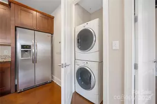 2338 Yadkin Ave, Charlotte, NC 28205 - Photo 13