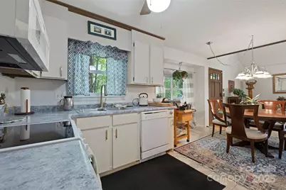 571 Tsisqua Circle, Brevard, NC 28712 - Photo 11