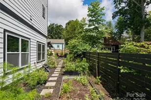 197 Chatham Rd, Asheville, NC 28804 - Photo 43