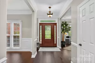 4713 Hanging Ivy Dr, Charlotte, NC 28215 - Photo 5