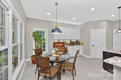 4713 Hanging Ivy Drive, Charlotte, NC 28215 - Photo 17