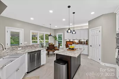 4713 Hanging Ivy Drive, Charlotte, NC 28215 - Photo 21