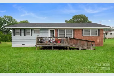 940 W End Road, Chester, SC 29706 - Photo 1