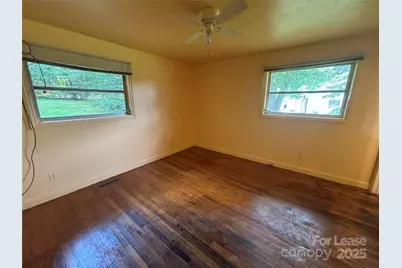 724 Oakdale Drive, Statesville, NC 28677 - Photo 13