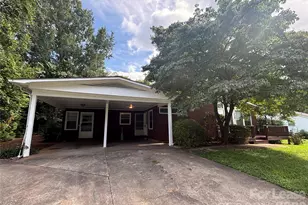 724 Oakdale Dr, Statesville, NC 28677 - Photo 3