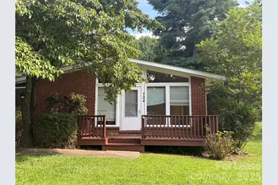 724 Oakdale Drive, Statesville, NC 28677 - Photo 1