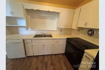 724 Oakdale Drive, Statesville, NC 28677 - Photo 5