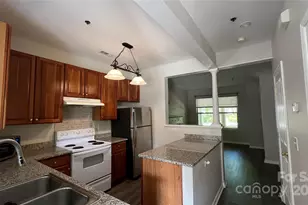 614 E 9th St, Charlotte, NC 28202 - Photo 19